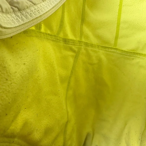 LULULEMON RUN BUNDLE UP GOOSE DOWN JACKET CLARITY YELLOW POLAR CREAM SIZE 2 - Picture 11 of 17